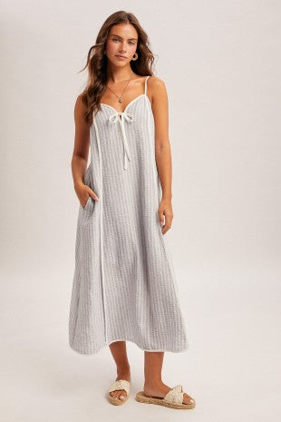 Contrast Piping Detail Sweetheart Neck Midi Dress