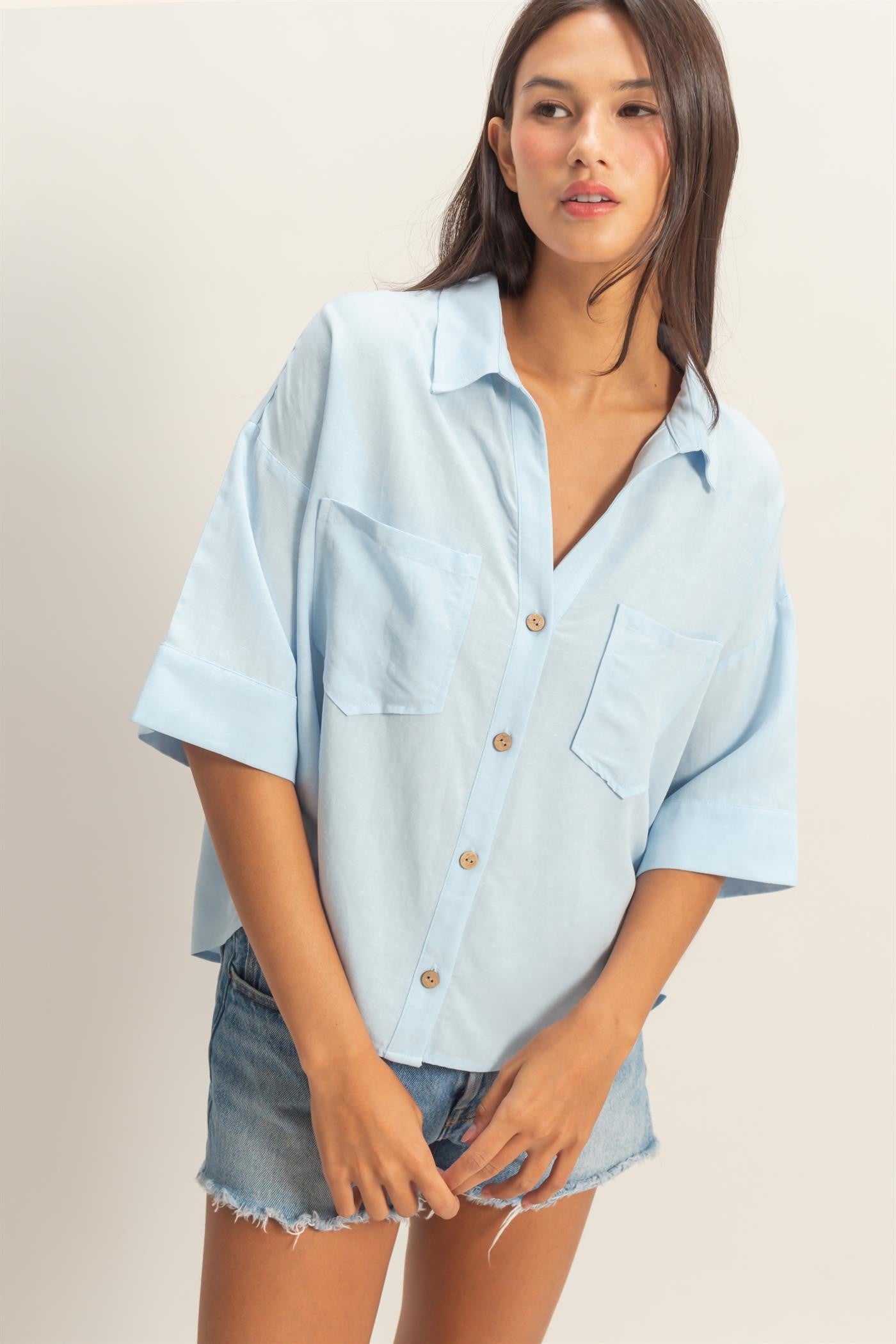 Button-up Collared Short Sleeve Shirt