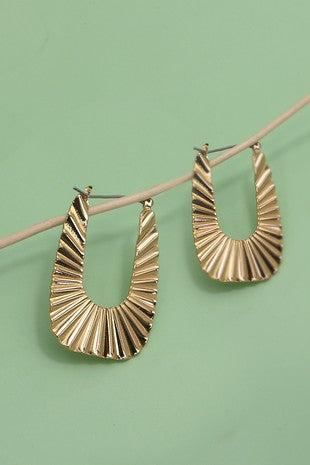 ETCHED SUNRAYS HOOP EARRING