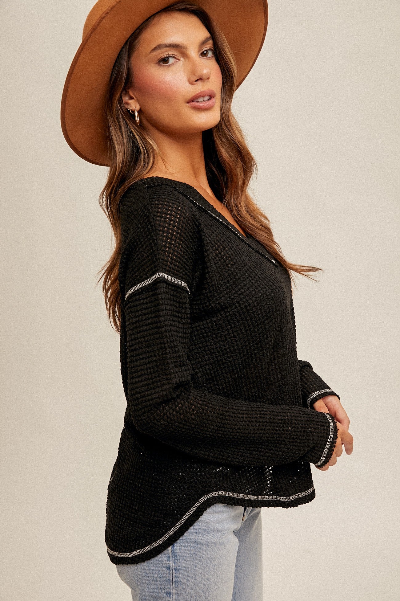 TEXTURED THREAD DETAILS V-NECK OVERSIZED TEE