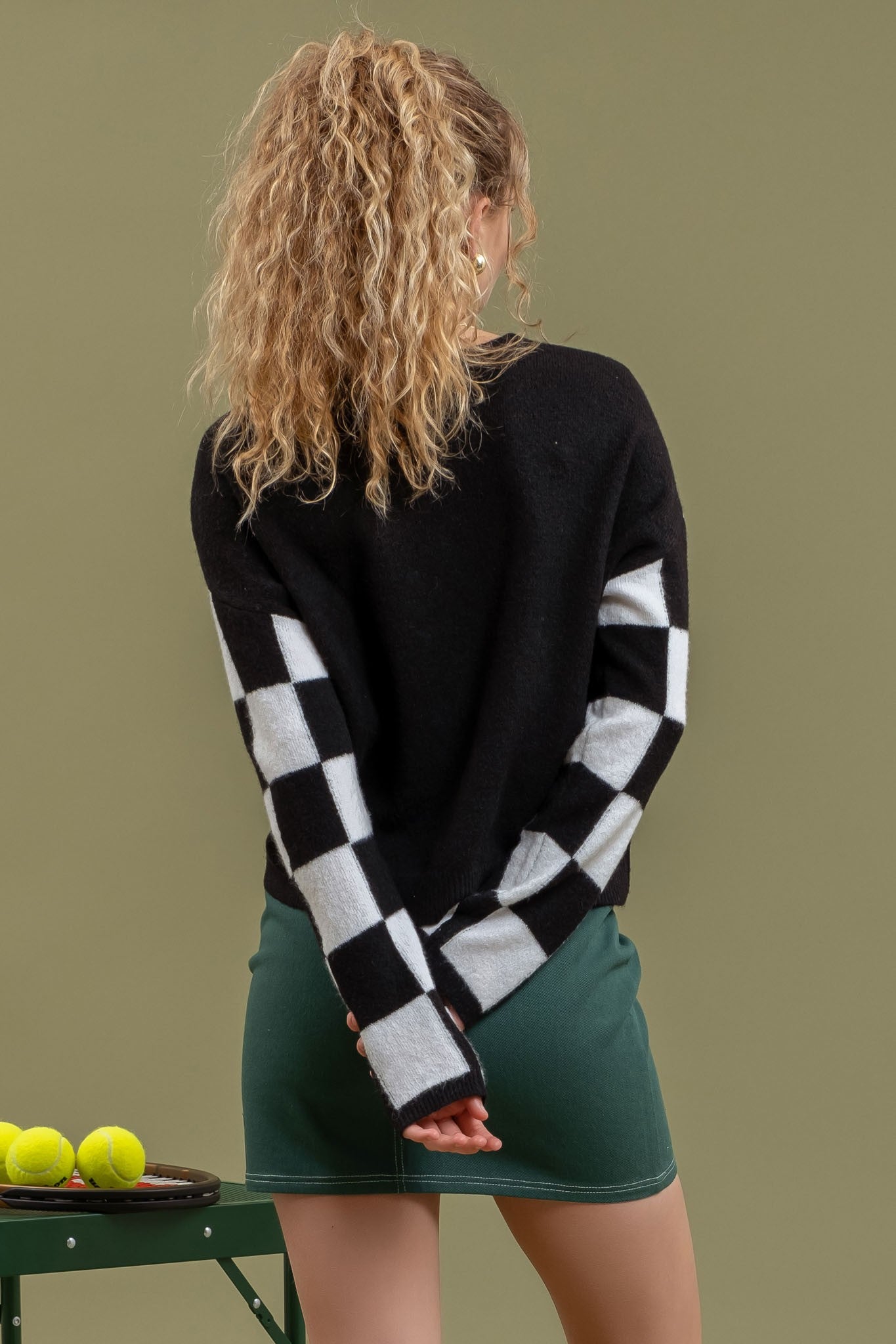 CHECKERED LONG SLEEVE DROP SHOULDER KNIT SWEATER