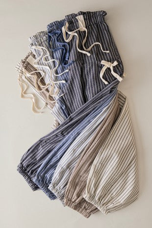 Bow Detail Stripe Textured Woven Pants